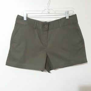 Ann Taylor Green Cargo NWT Size 6